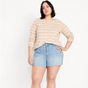 BUNDLE 2 ITEMS FOR $8✨

OLD NAVY high rise secret smooth pocket shorts ✨